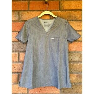 Figs Slim Catarina Scrub Top One Pocket Short Sleeve Stretch | Gray | Size XS